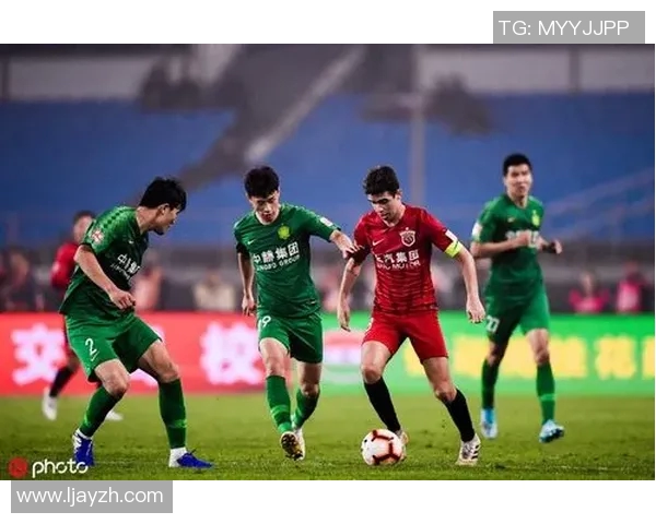 标准列日与圣吉尔联合的精彩对决分析与赛季前景展望