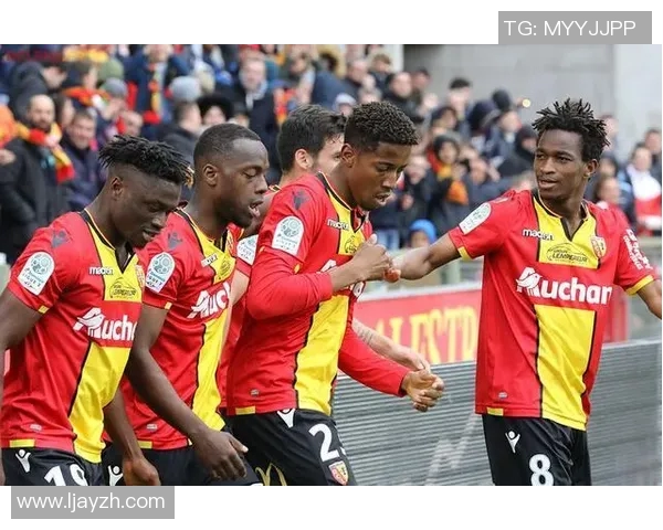 朗斯与索肖比赛因特殊原因延期球迷期待新赛程安排