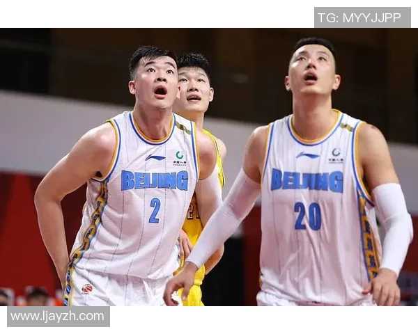 邓多克与阿尔克马尔激战在即谁将赢得这场精彩对决