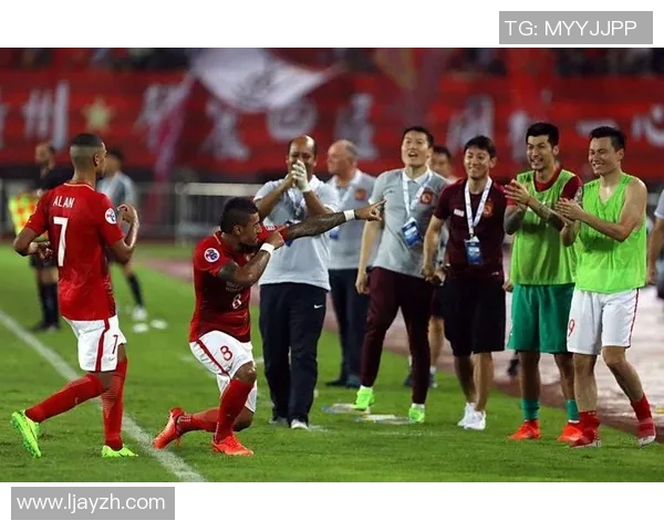 霍尔比与恩比的激烈对决揭示了足球战术的新趋势与球队实力的较量