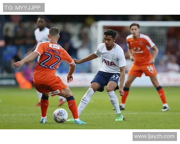 米尔沃与女王公园的对决分析及双方近期状态评估